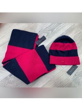 NWT Tommy Hilfiger scarf and hat set